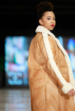 Load image into Gallery viewer, Womens Shearling Coat