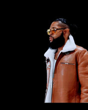 Load image into Gallery viewer, Shearling Coat
