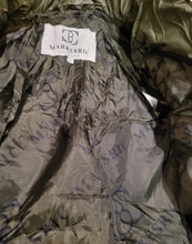 Load image into Gallery viewer, Women's Puffer Crop Jacket