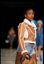 Load image into Gallery viewer, Womens Shearling Jacket