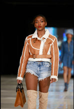 Load image into Gallery viewer, Womens Shearling Jacket