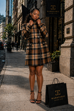 Load image into Gallery viewer, Womens Plaid Coat
